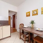 Bright Near Ice With Air Conditioning And Parking By Renters * Krakow