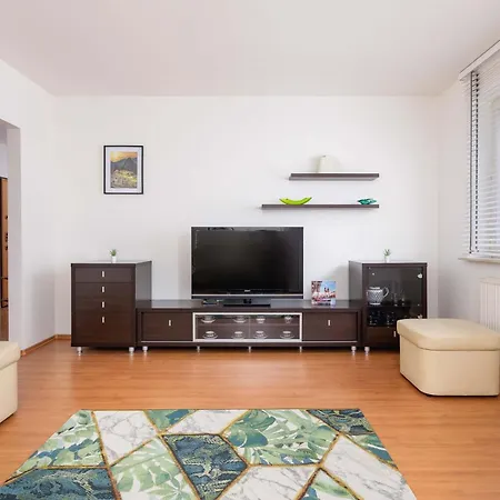 Bright Near Ice With Air Conditioning And Parking By Renters * Krakow